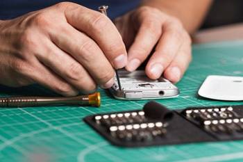Cell Phone Repair Service at Discount Phone Repair, Langley BC